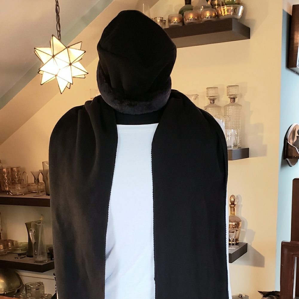 Womens Black Fleece 3 piece set Hat Scarf Gloves